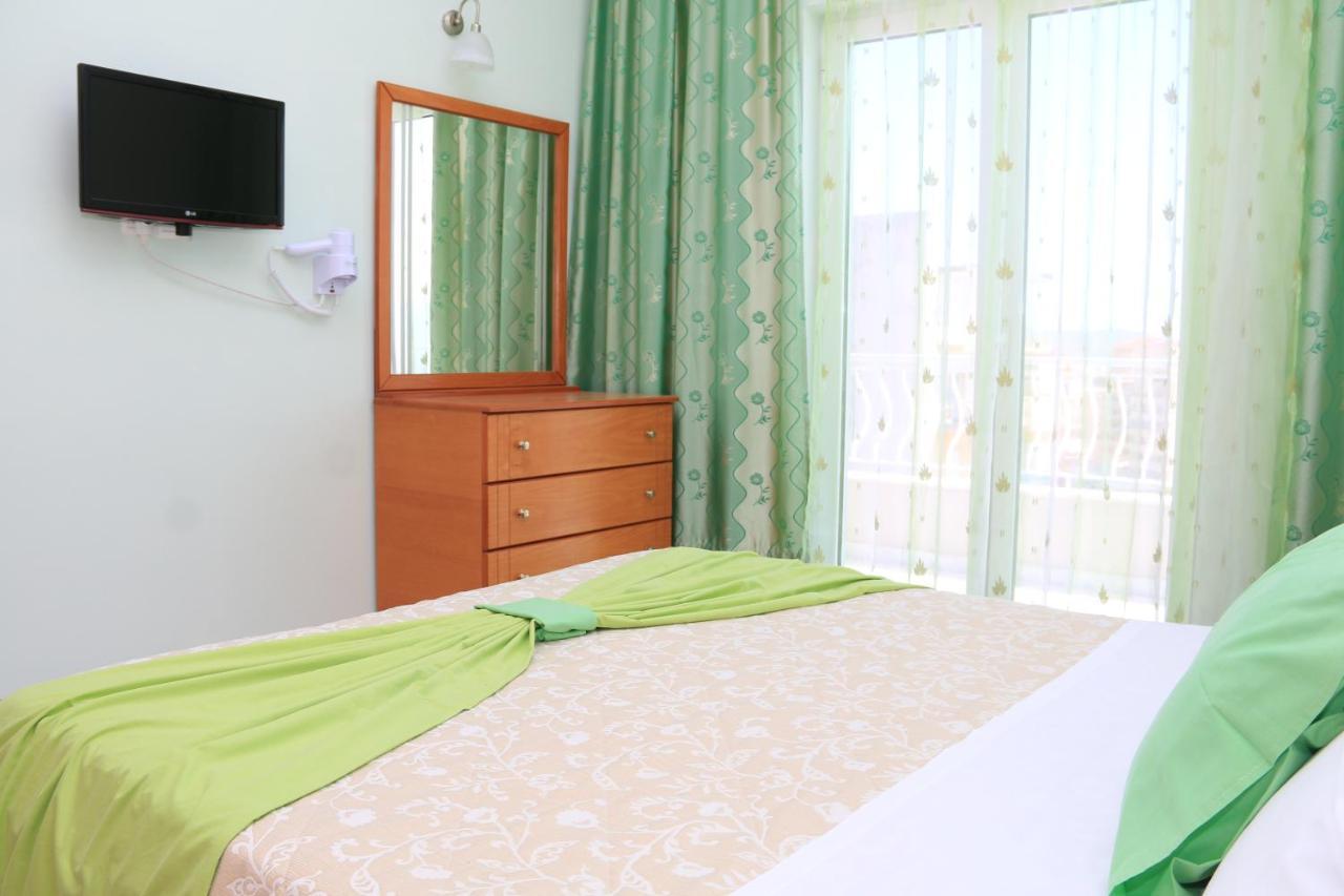 Isabela Apartments Саранда Экстерьер фото