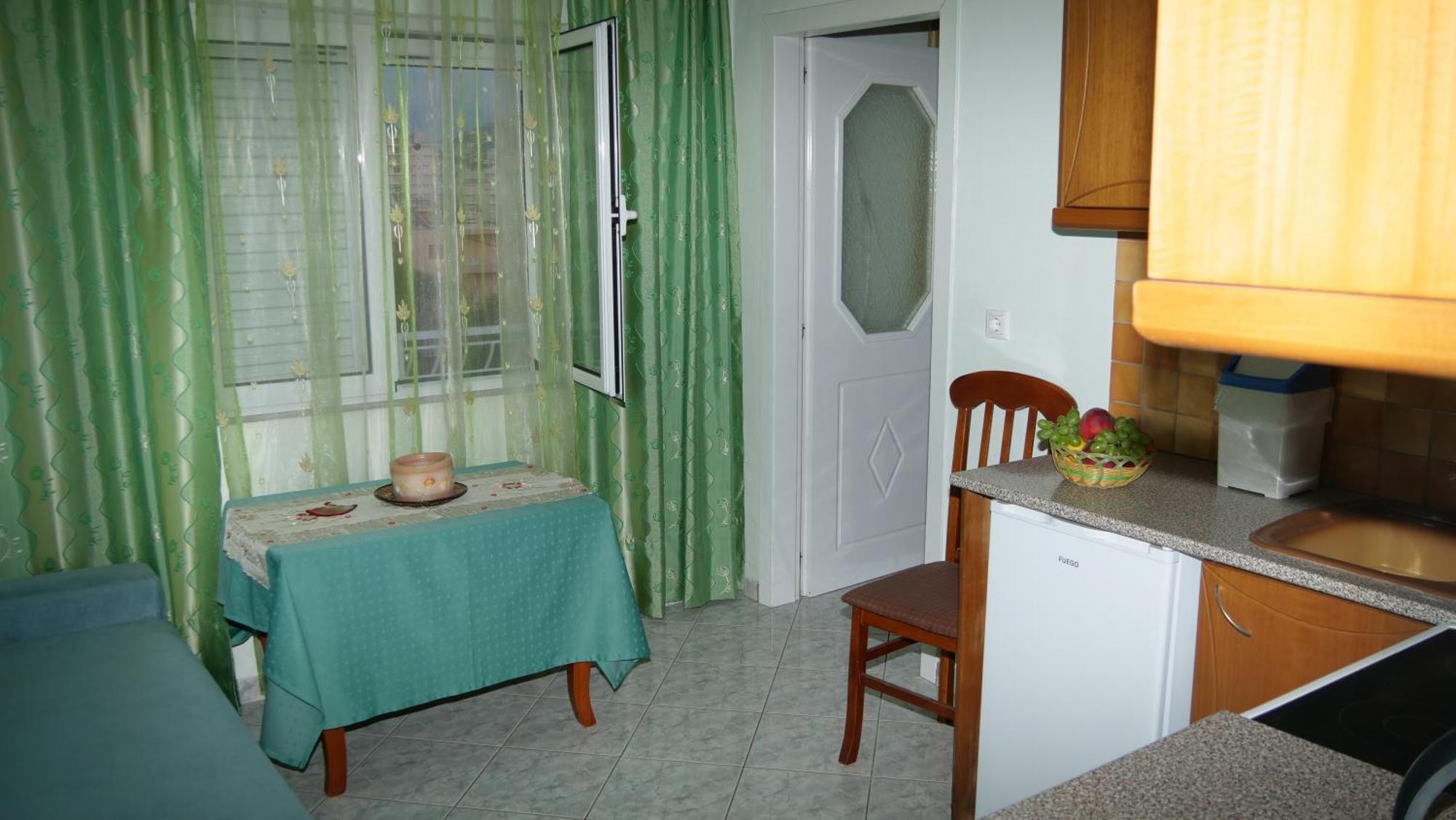 Isabela Apartments Саранда Экстерьер фото